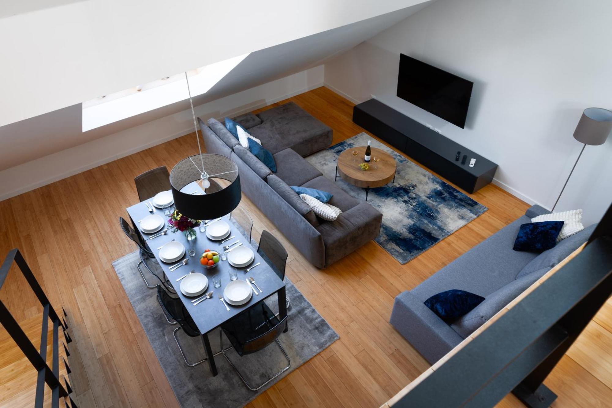 Two-level With A Terrace Near The Vltava River Apartament